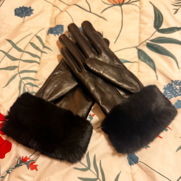 Leather Rabbit fur Gloves 🐇 - Picture 4 of 5